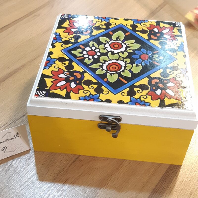 جعبه چوبی نفیس 20*20